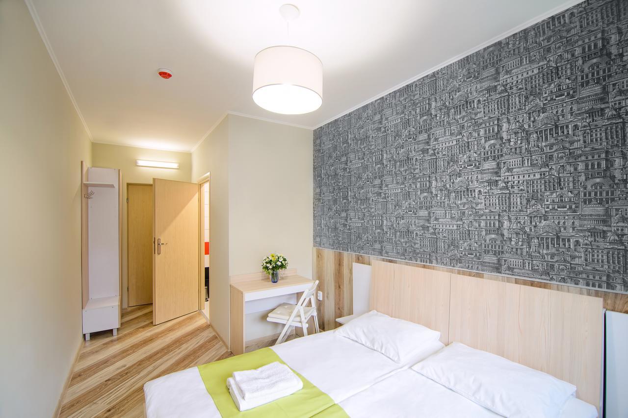 Urban Hotel Liov Exterior foto